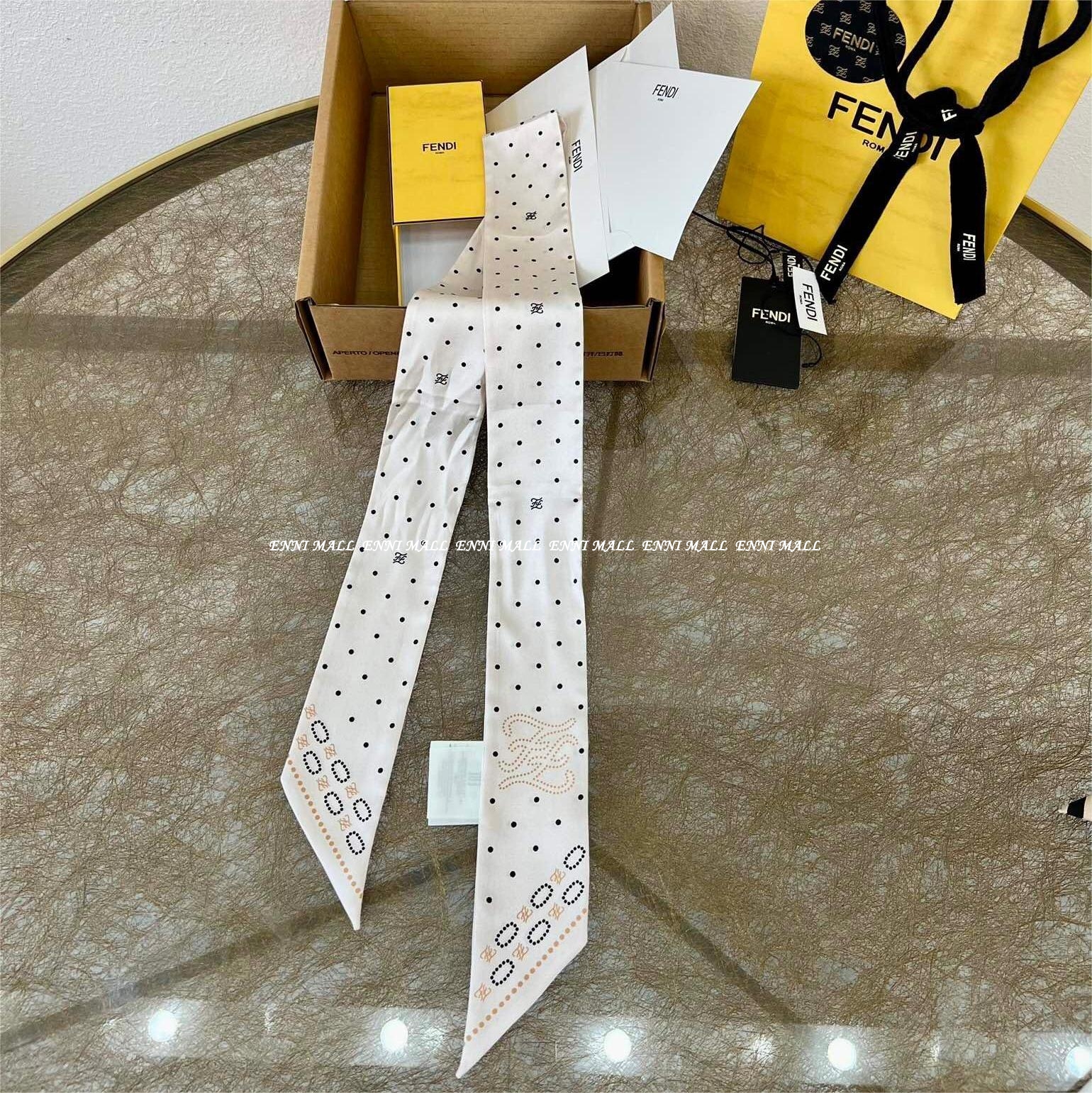 샤넬 스카프