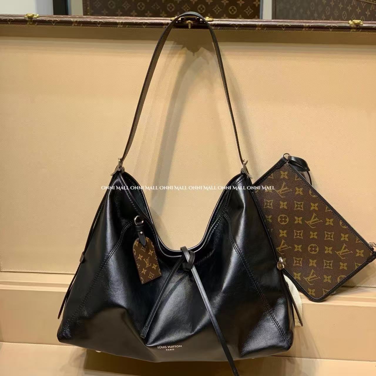 루이비통캐리올다크MM