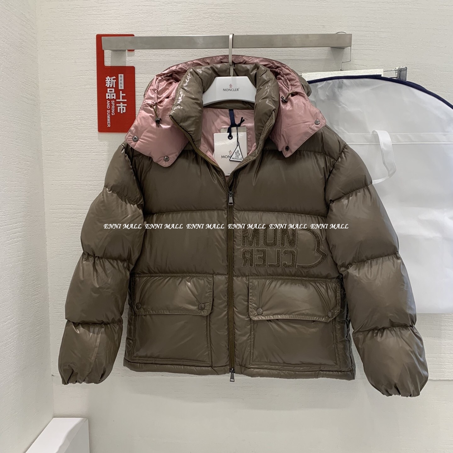 몽클레어 패딩 （여）