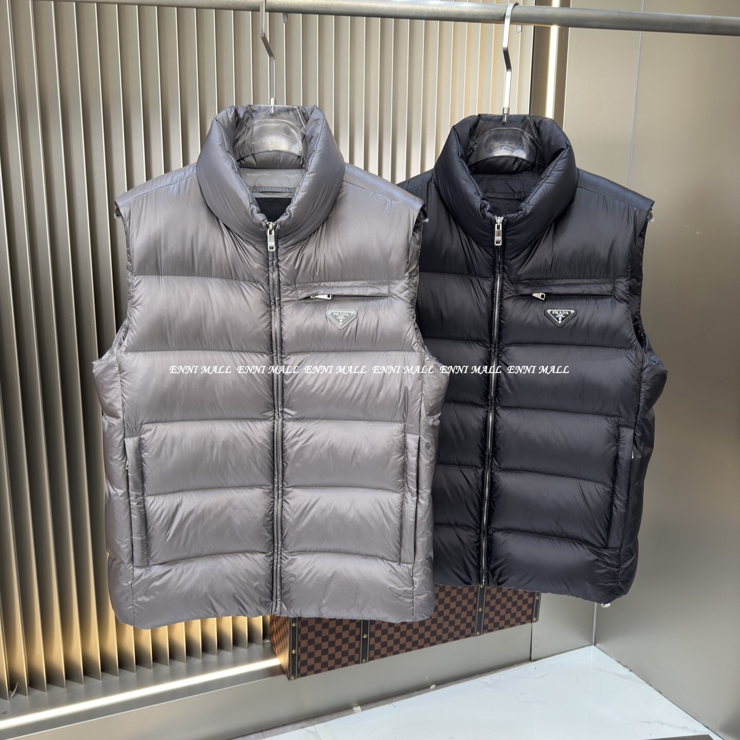 몽클레어 패딩조끼 （남,여）