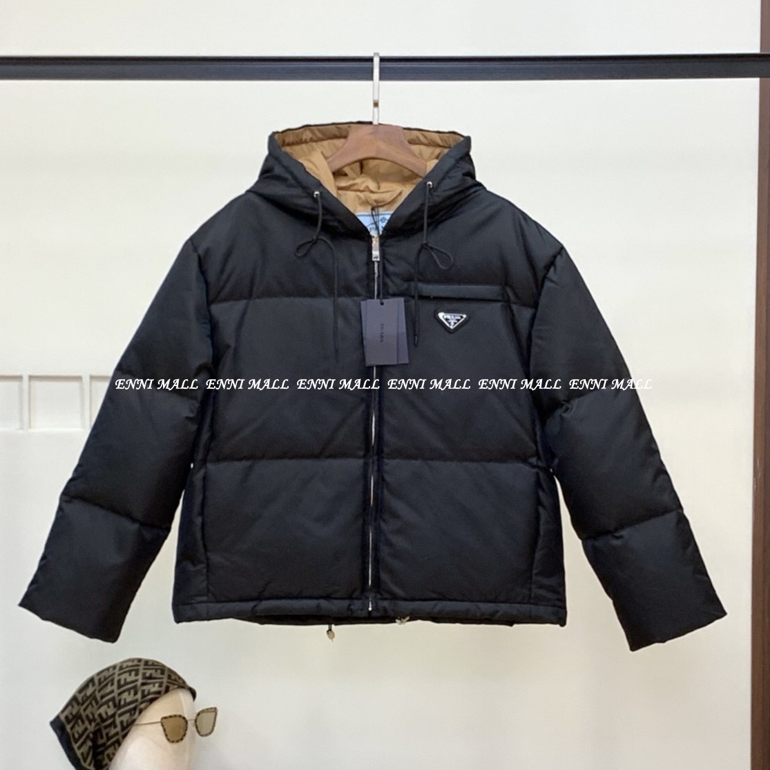 프라다 패딩 (여)