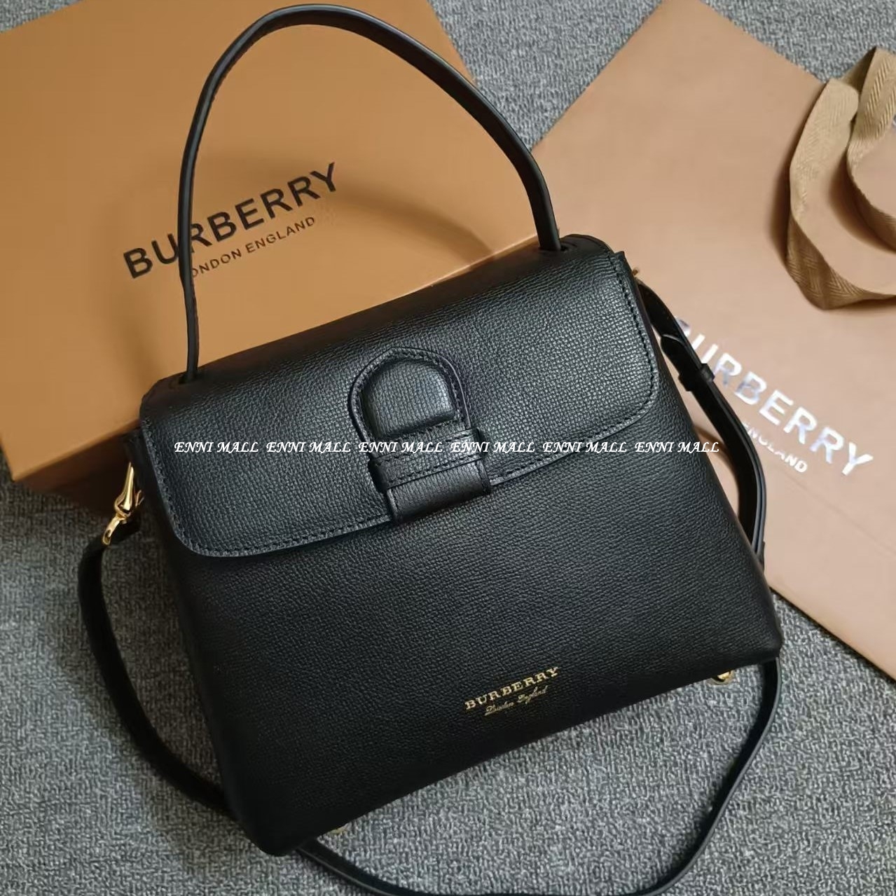 버버리 핸드백
