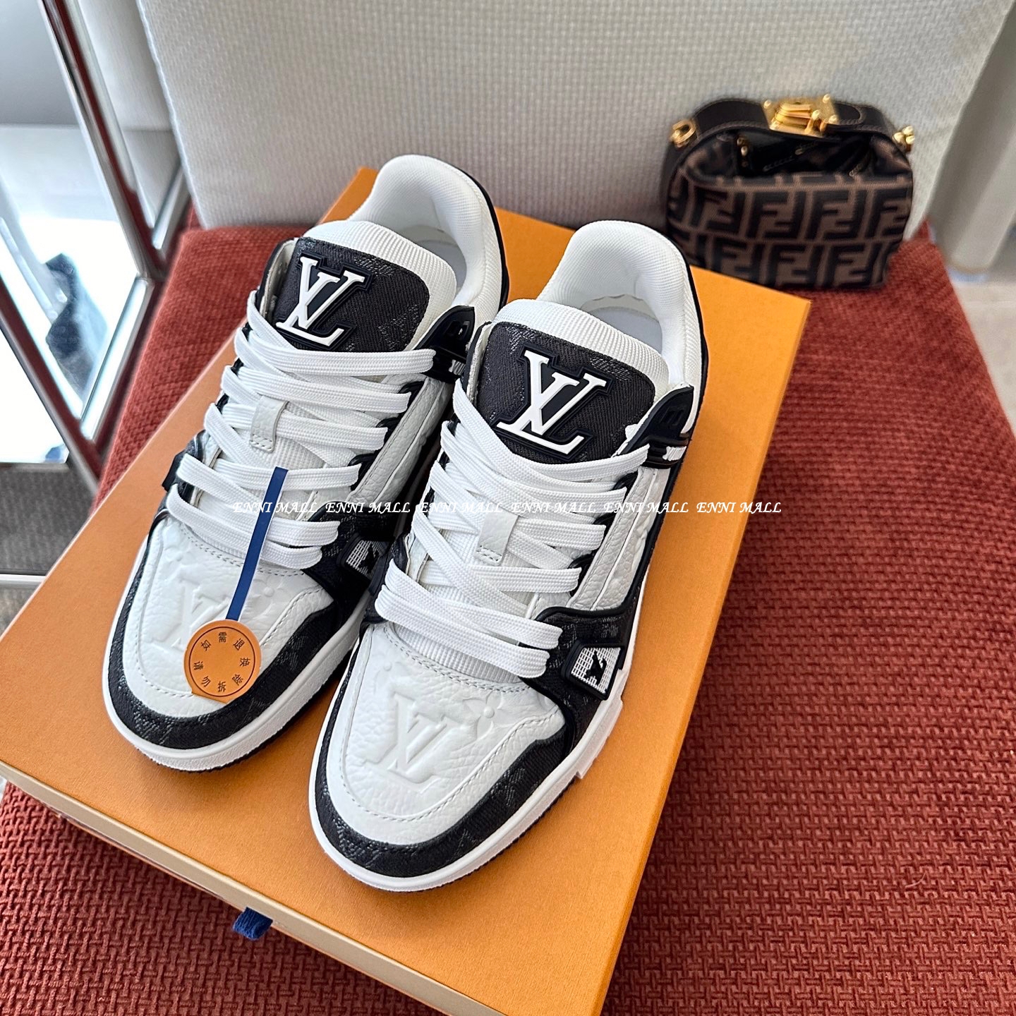 루이비통 스니커즈