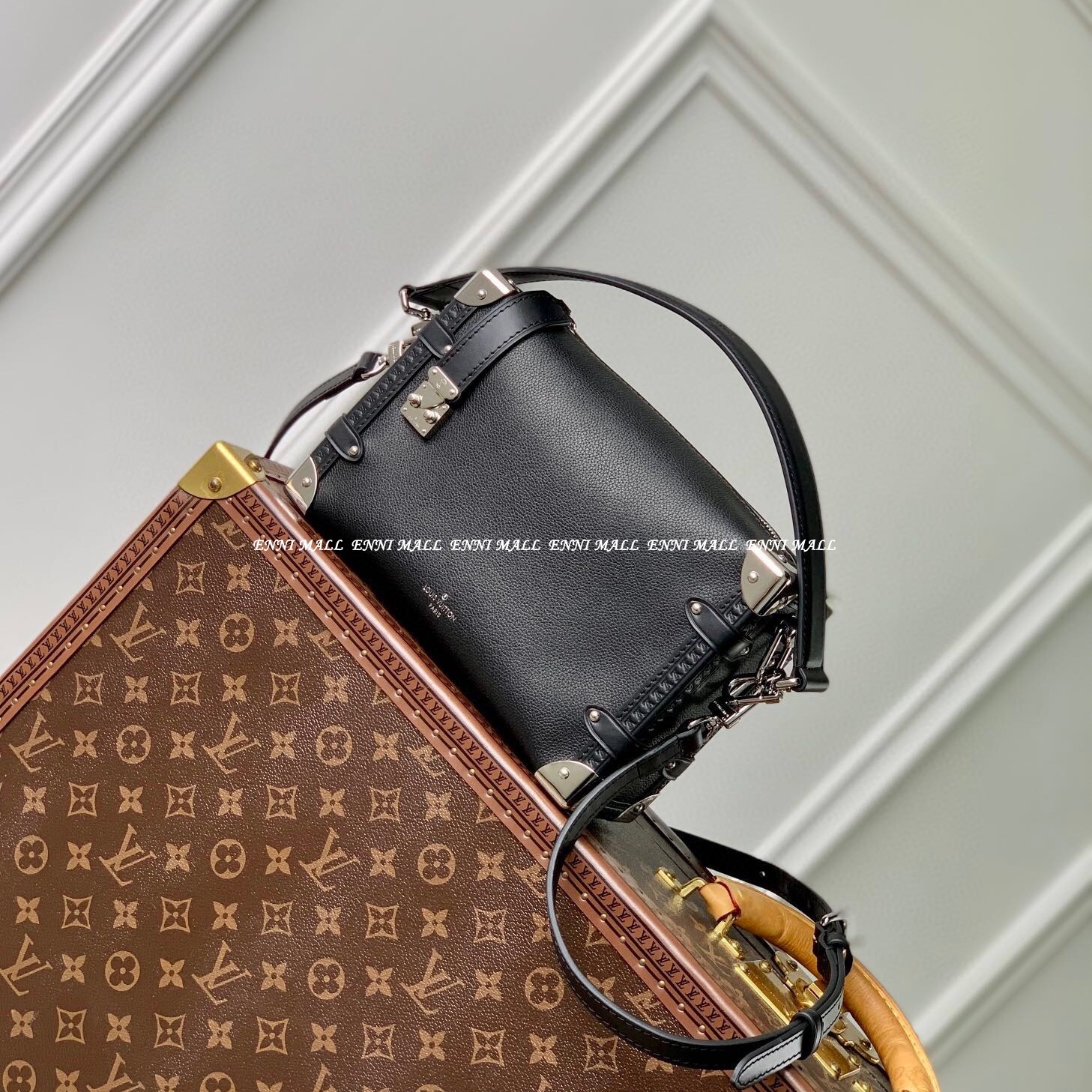 루이비통 사이드 트렁크