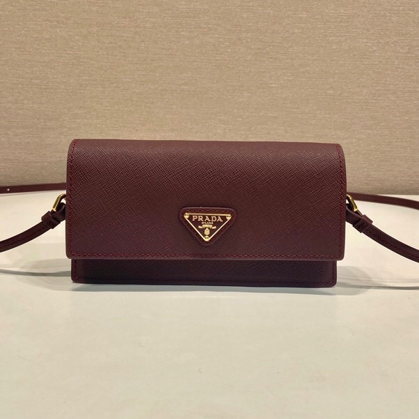 프라다 가죽 숄더백 (18cm)