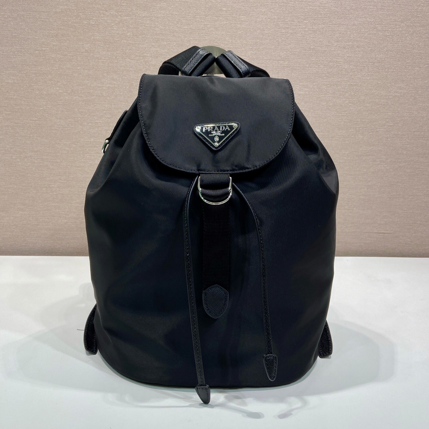 프라다 백팩