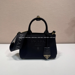 프라다 숄더백 (22cm)