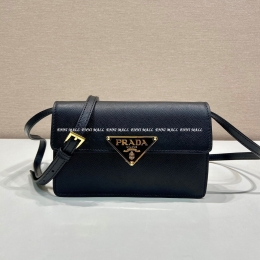 프라다 가죽 숄더백
