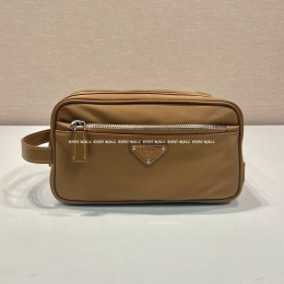 프라다 파우치 (22cm)