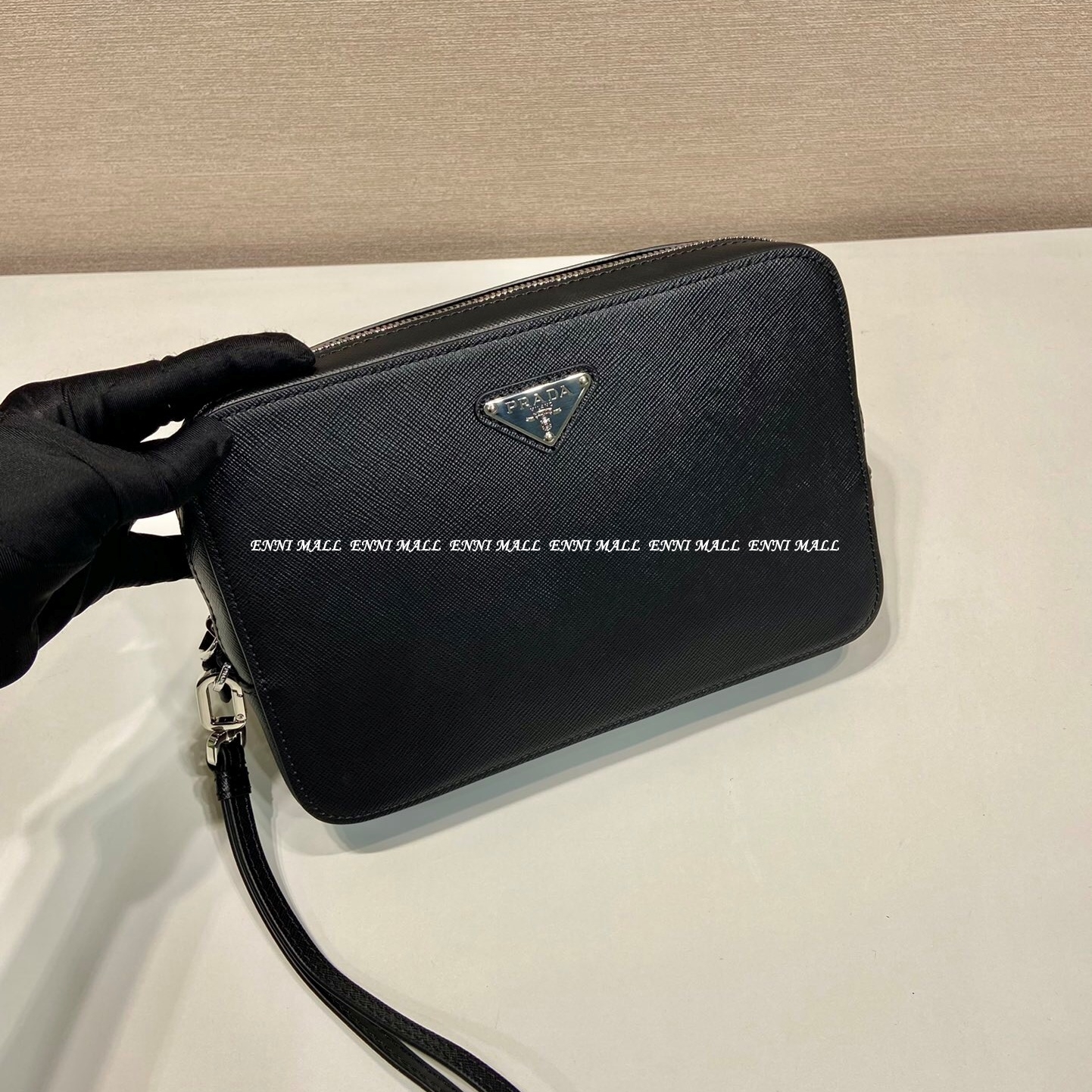 프라다 클러치 (23.5cm)