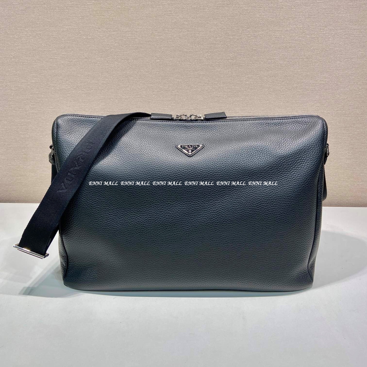 프라다 메신저백 (43cm)