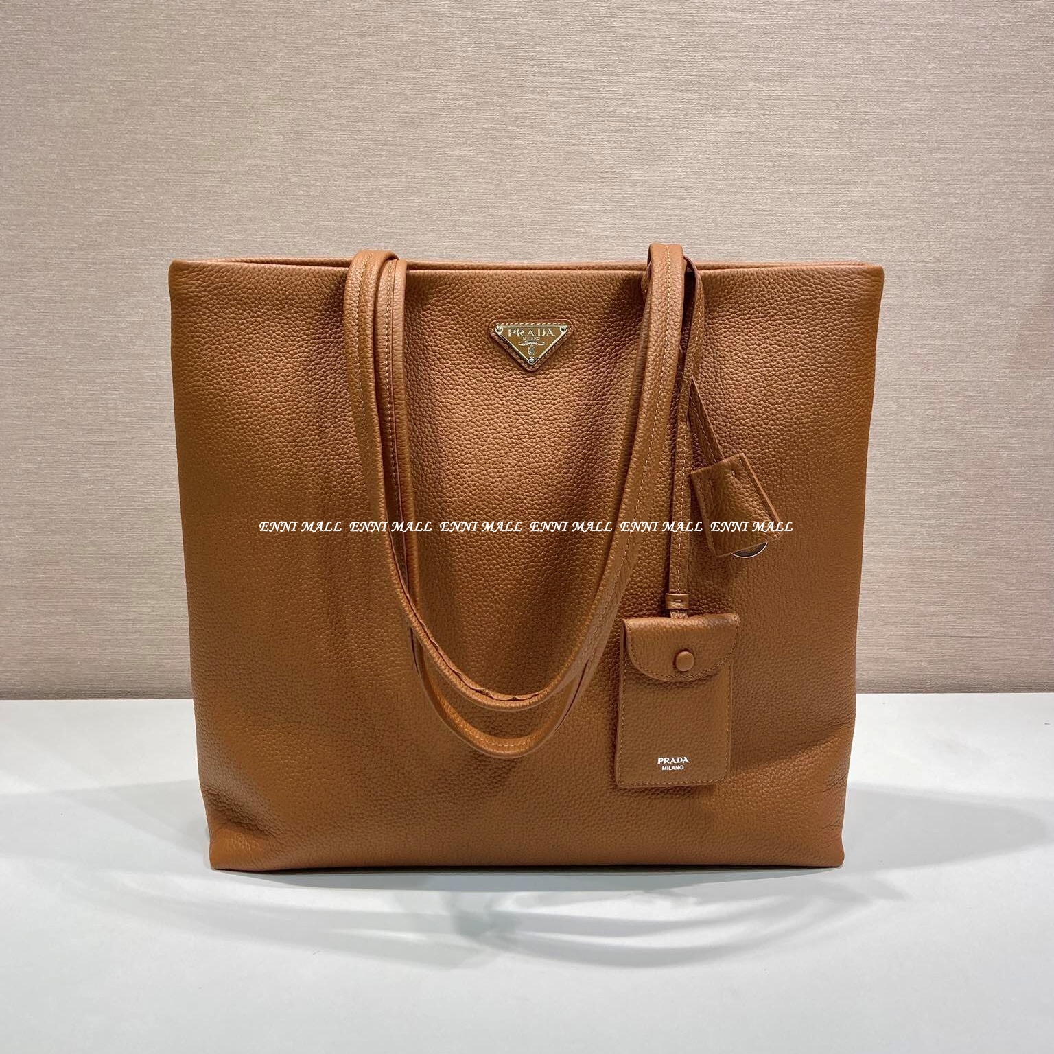 프라다 가죽 토트백 (38cm)