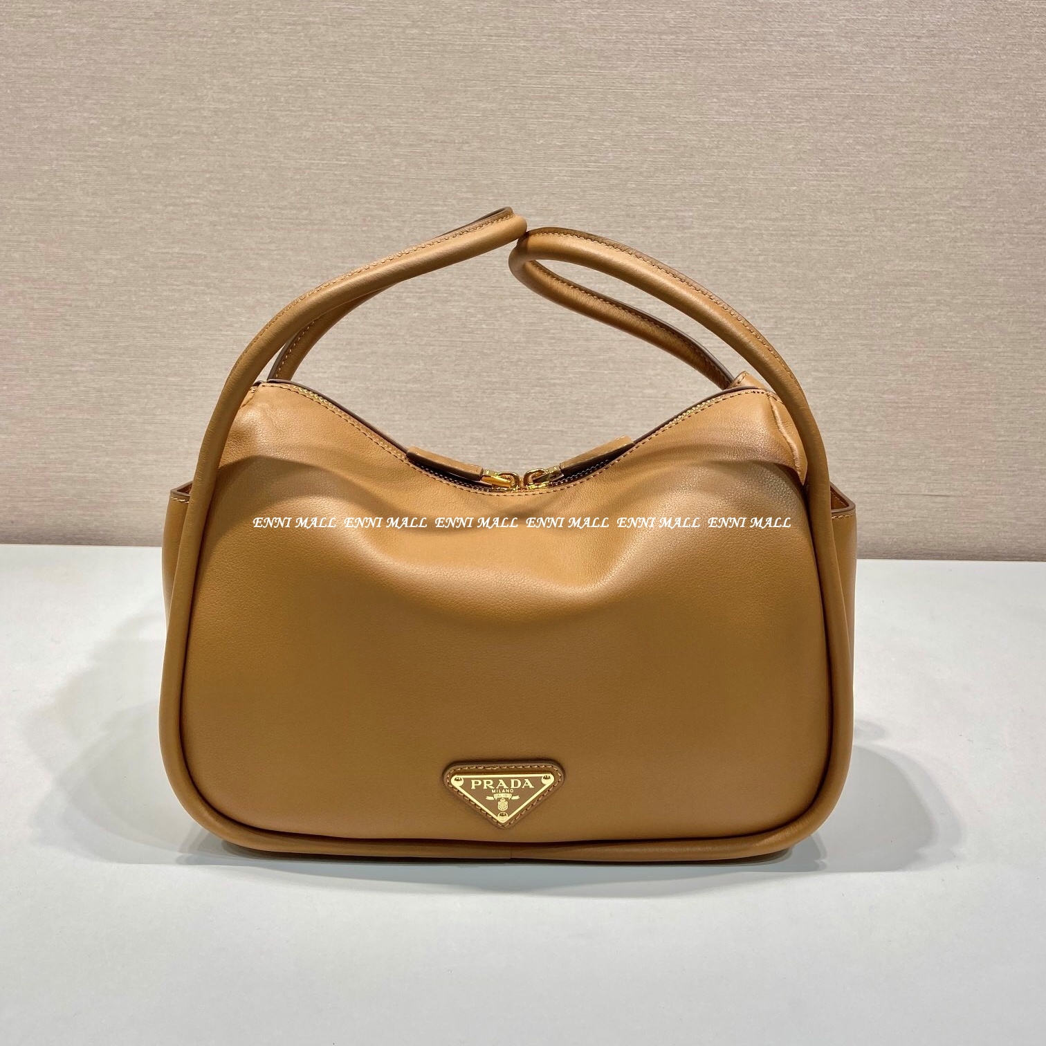 프라다 가죽 핸드백 (25cm)