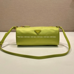 프라다 호보백 (22cm)