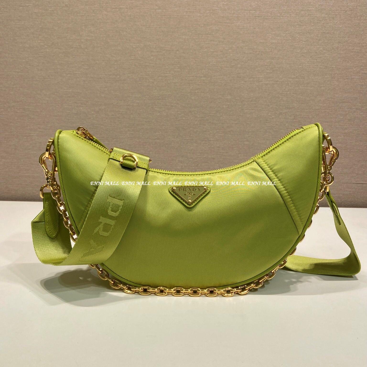 프라다 호보백 (30cm)