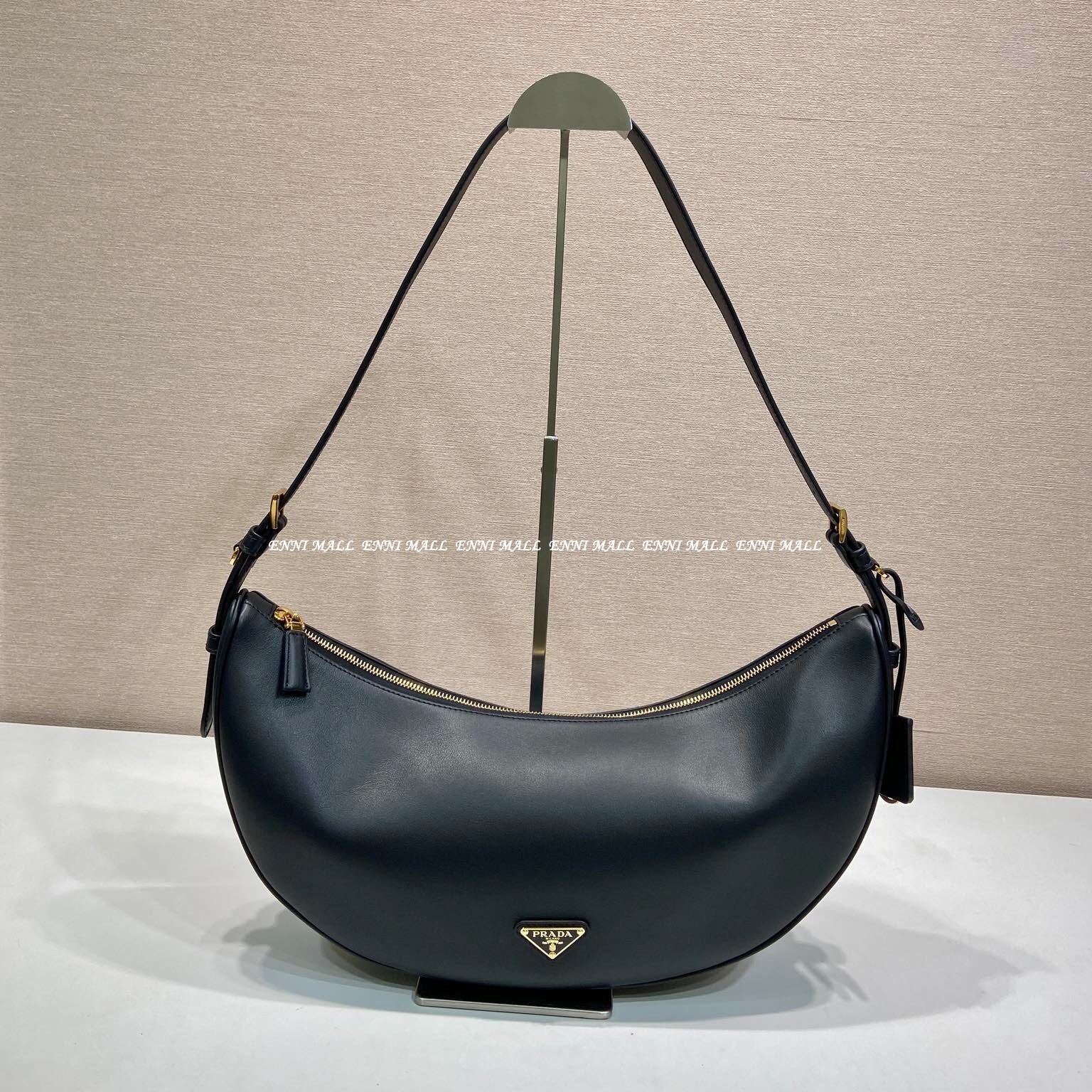 프라다 호보백 (42cm)