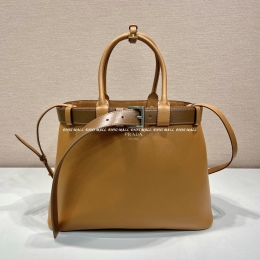 프라다 가죽 핸드백 (37.5cm)