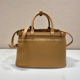 프라다 가죽 핸드백 (35cm)