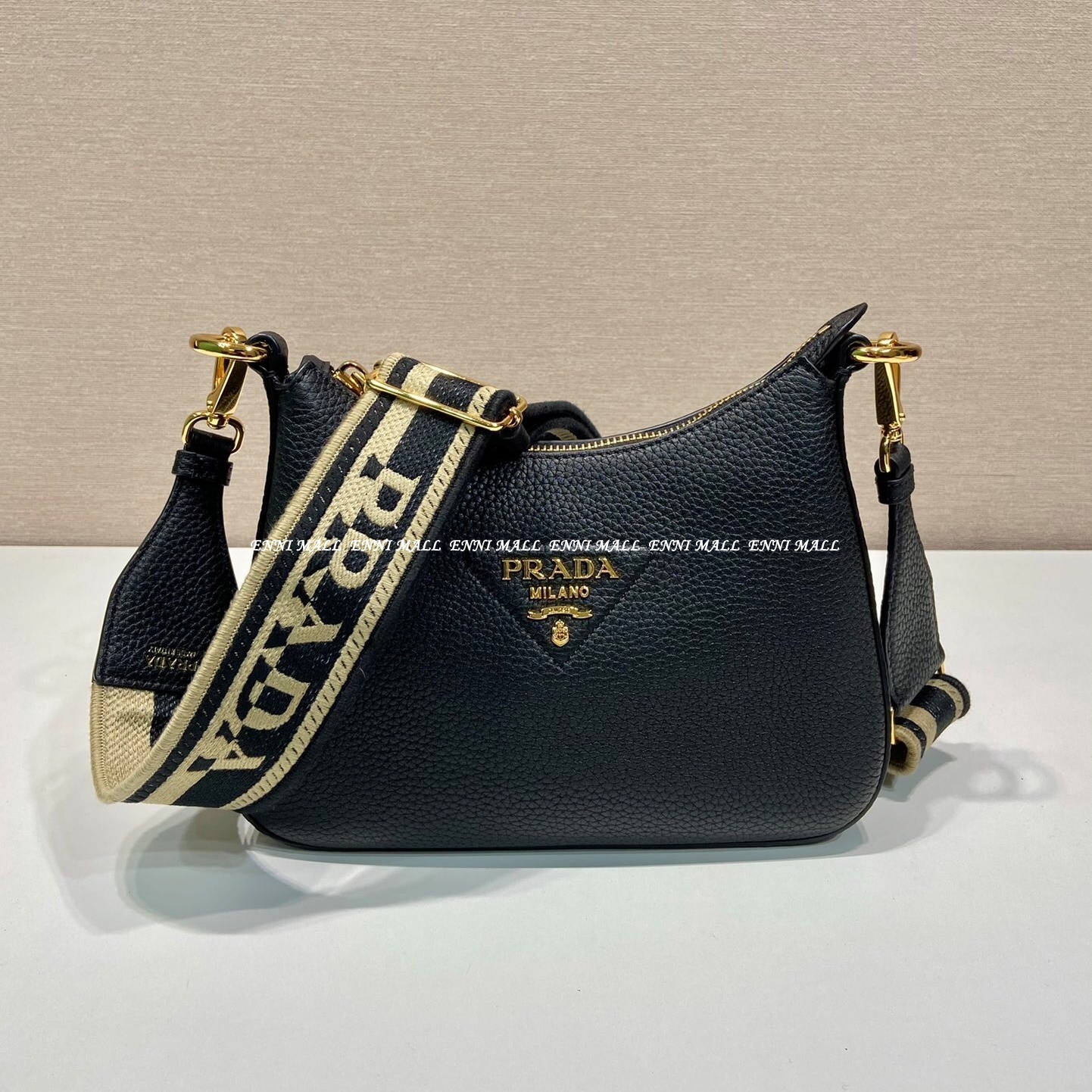 프라다 가죽 호보백 (24cm)