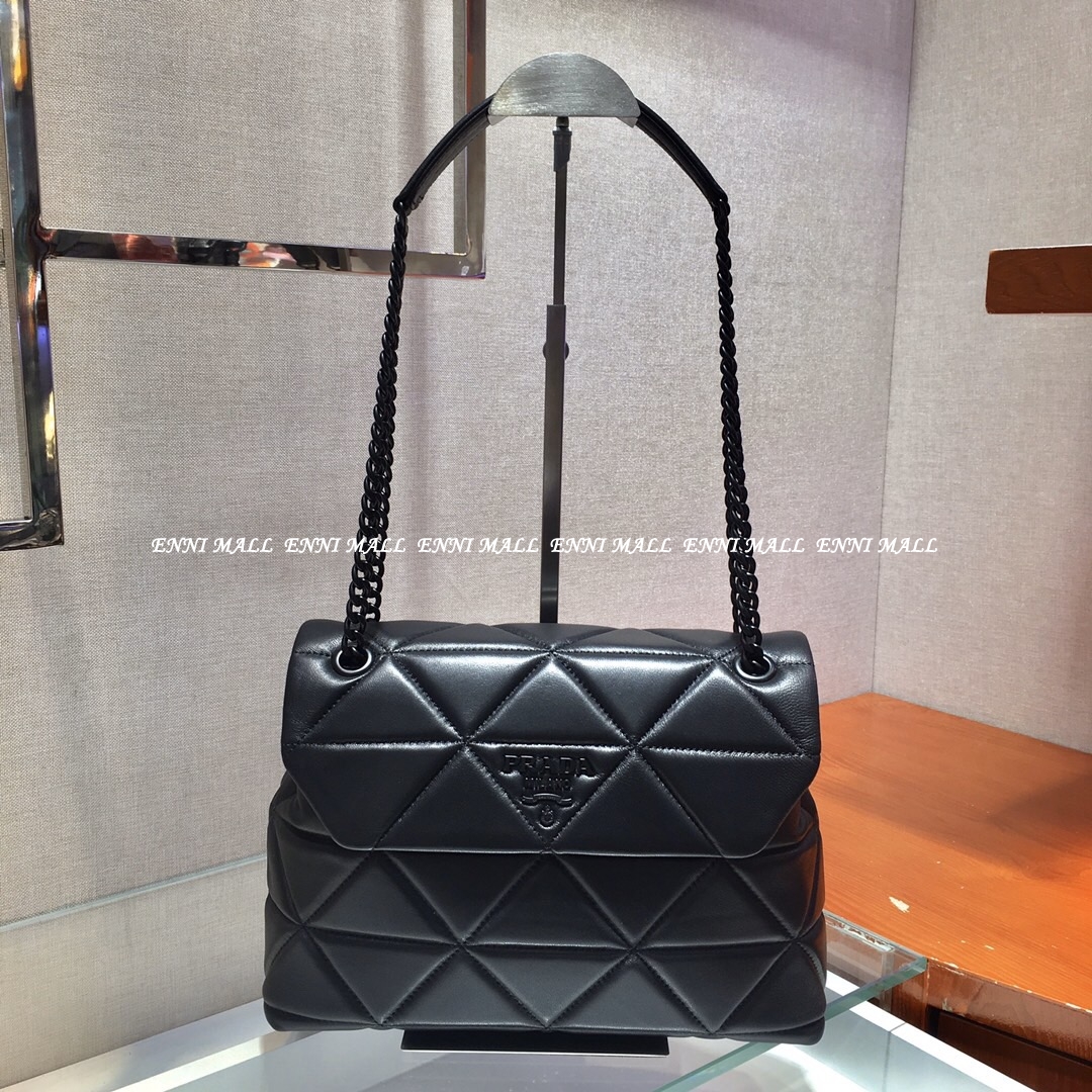 프라다 가죽 숄더백 (27cm)