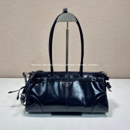 프라다 숄더백 (32cm)