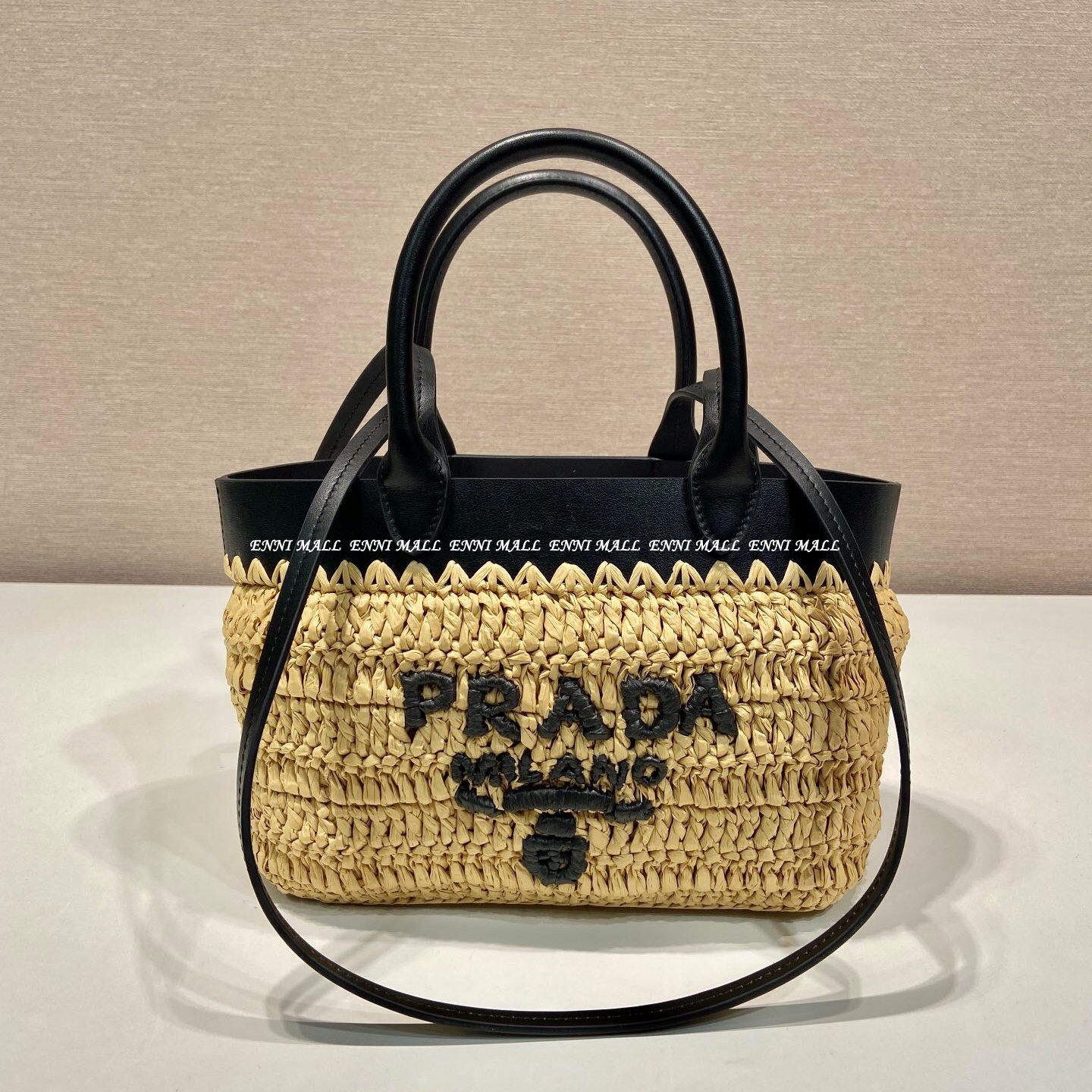 프라다 핸드백 (21cm)