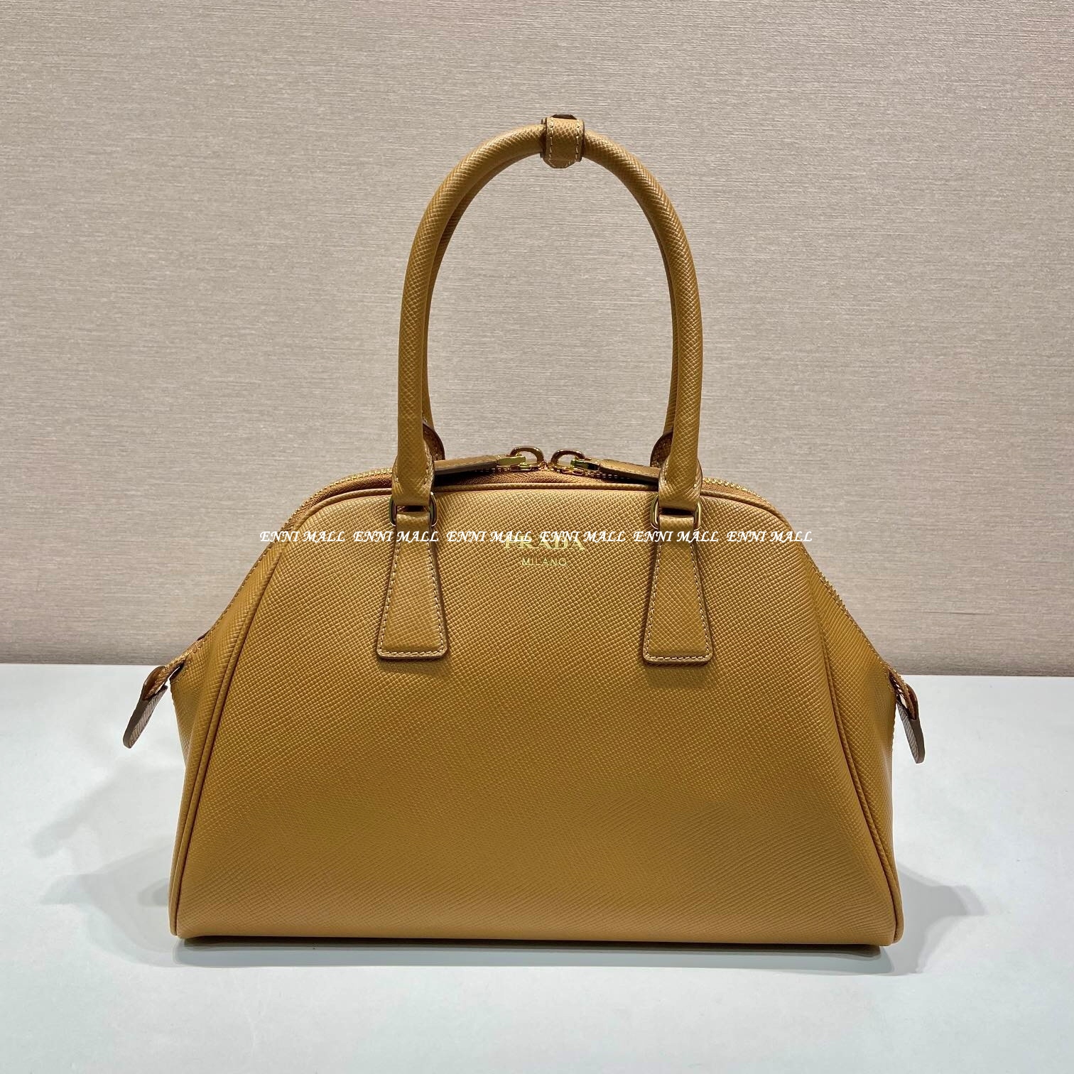 프라다 핸드백 (32cm)