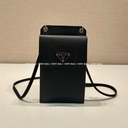 프라다 핸드폰백 (19cm)
