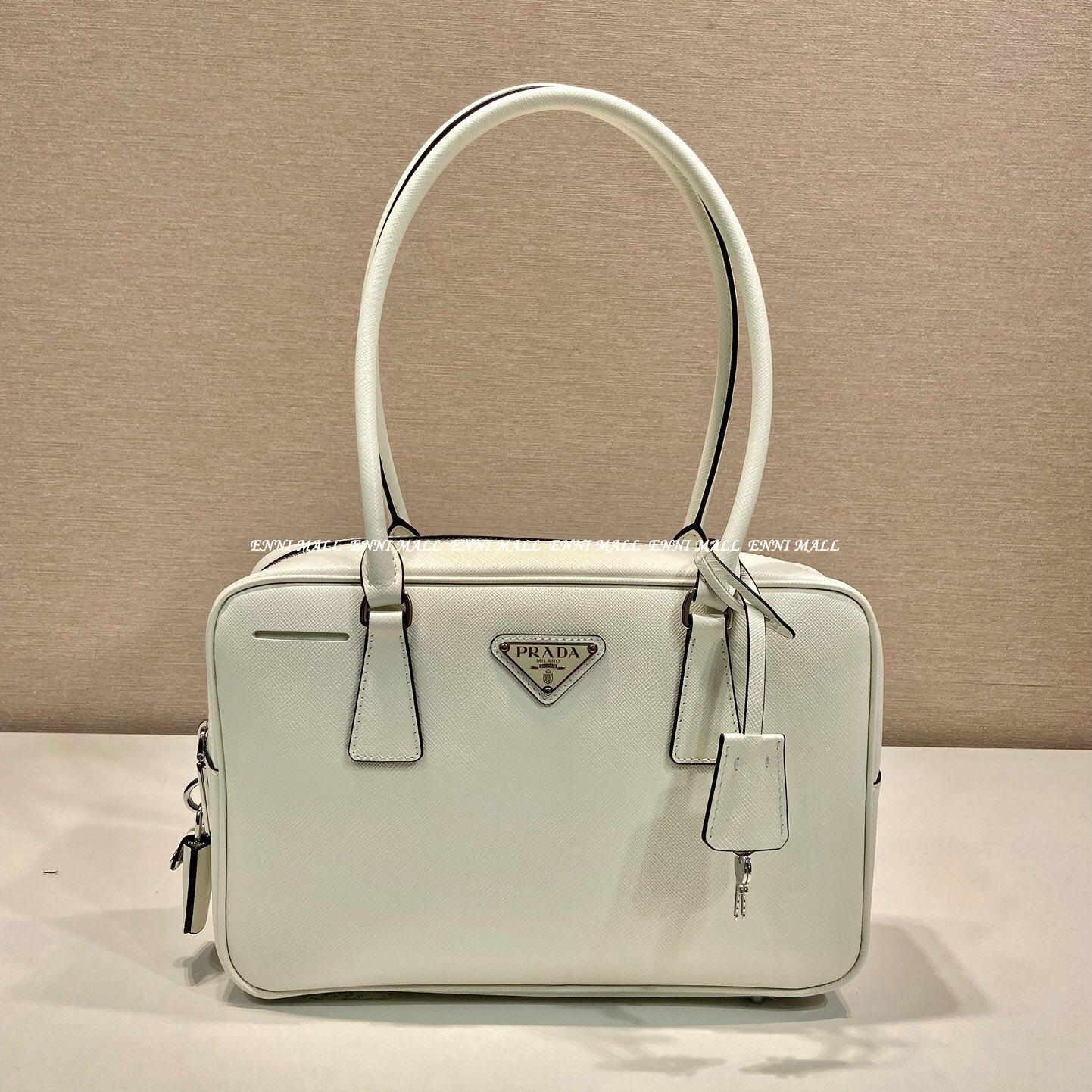 프라다 숄더백 (29cm)