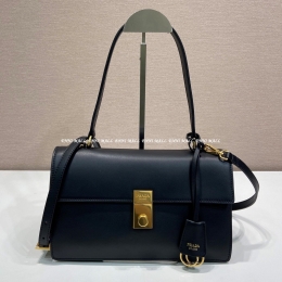 프라다 숄더백 (28cm)