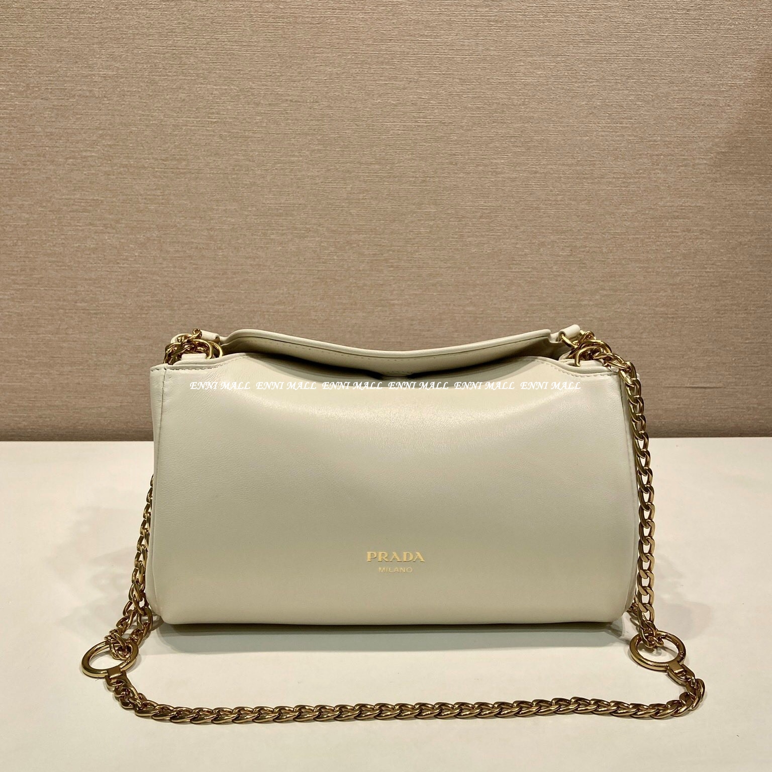 프라다 숄더백 (24cm)