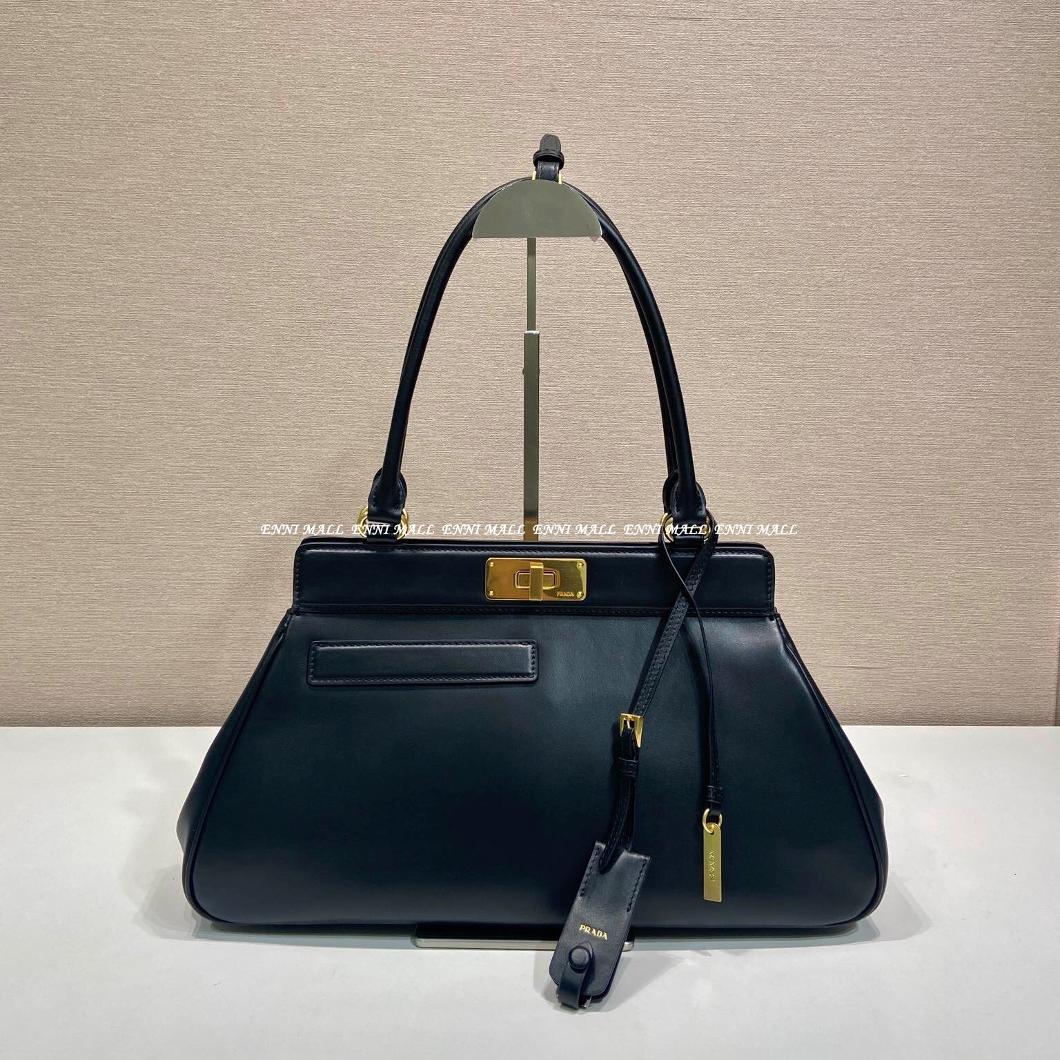 프라다 숄더백 (38cm)