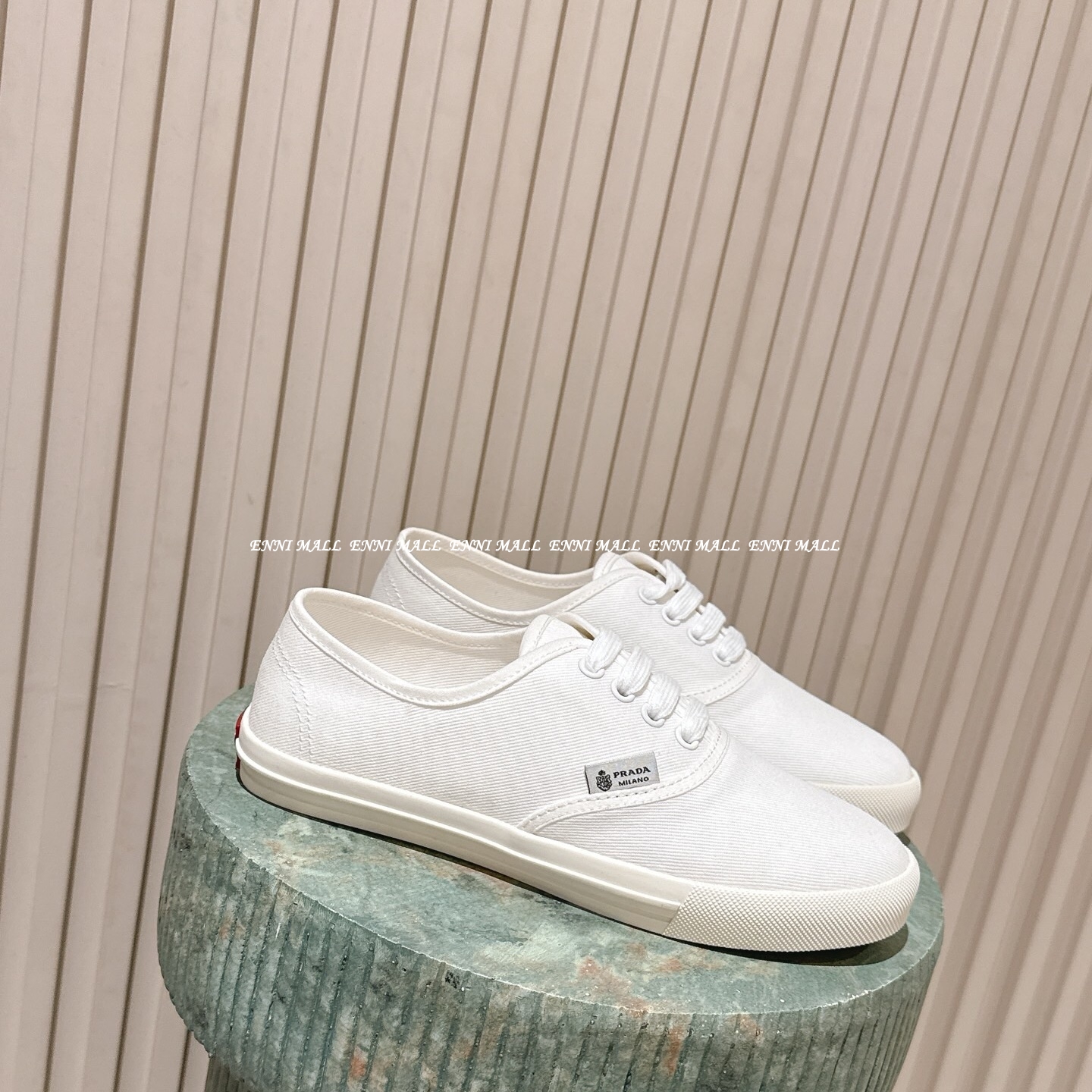 프라다 스니커즈