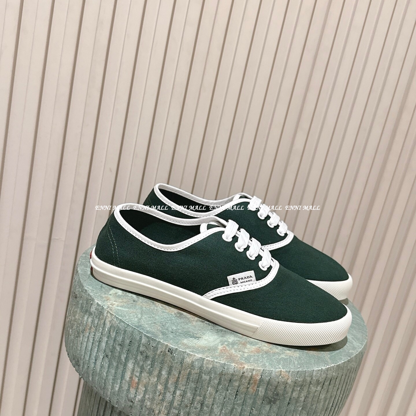 프라다 스니커즈