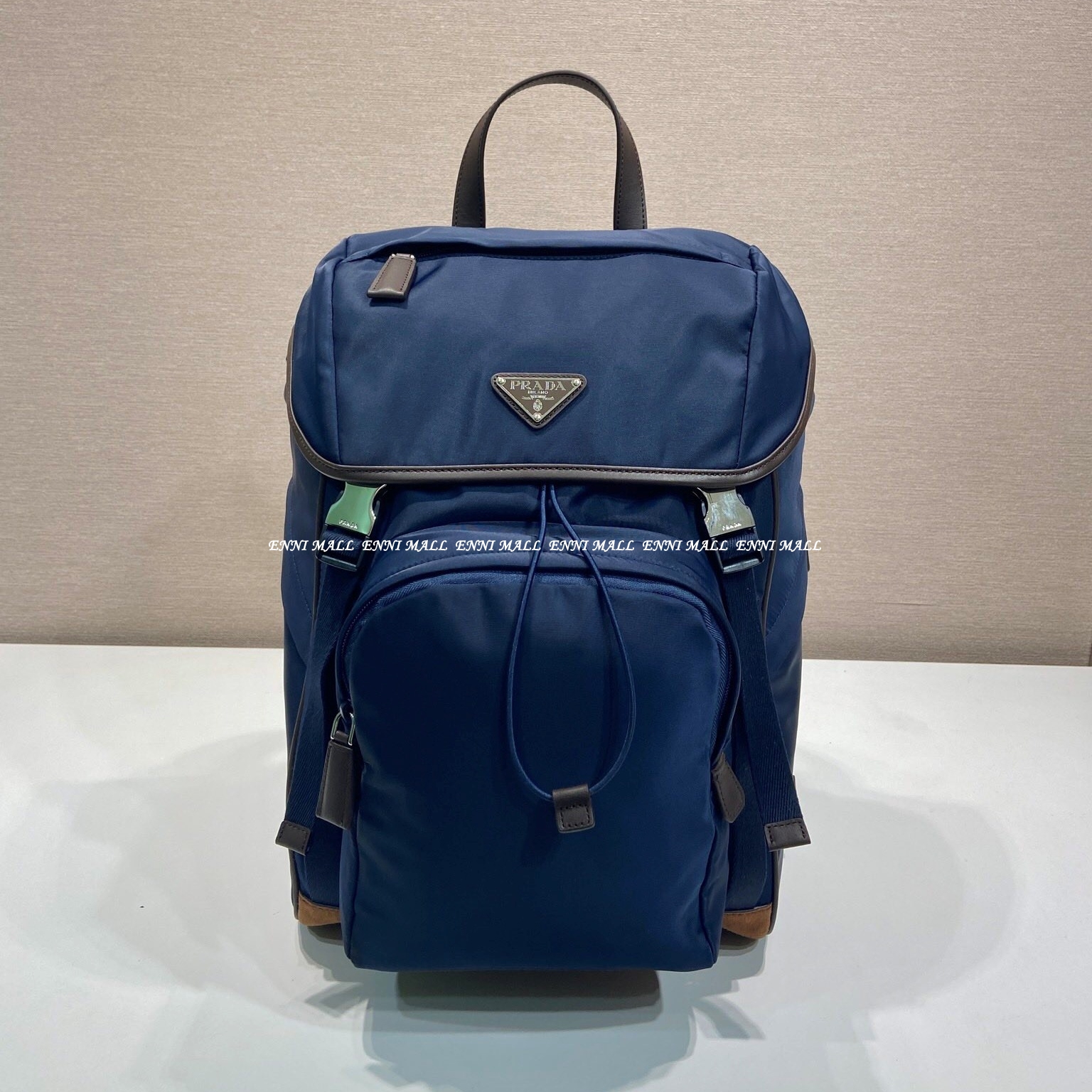 프라다 백팩 (27cm)