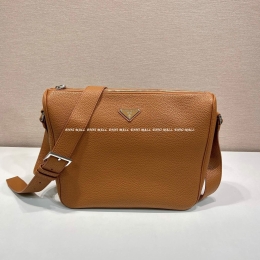 프라다 메신저백 (30cm)