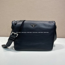 프라다 메신저백 (30cm)