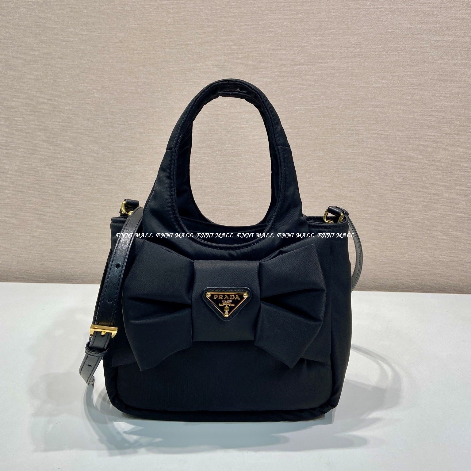 프라다 숄더백 (18cm)