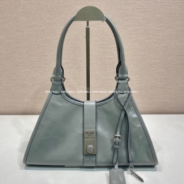 프라다 숄더백 (30.5cm)