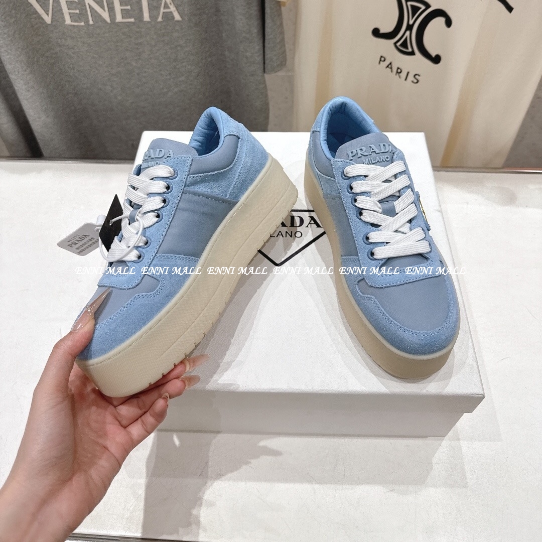 프라다 스니커즈