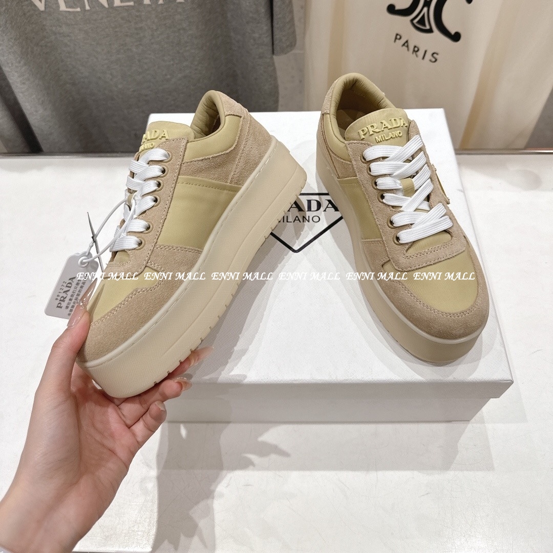 프라다 스니커즈