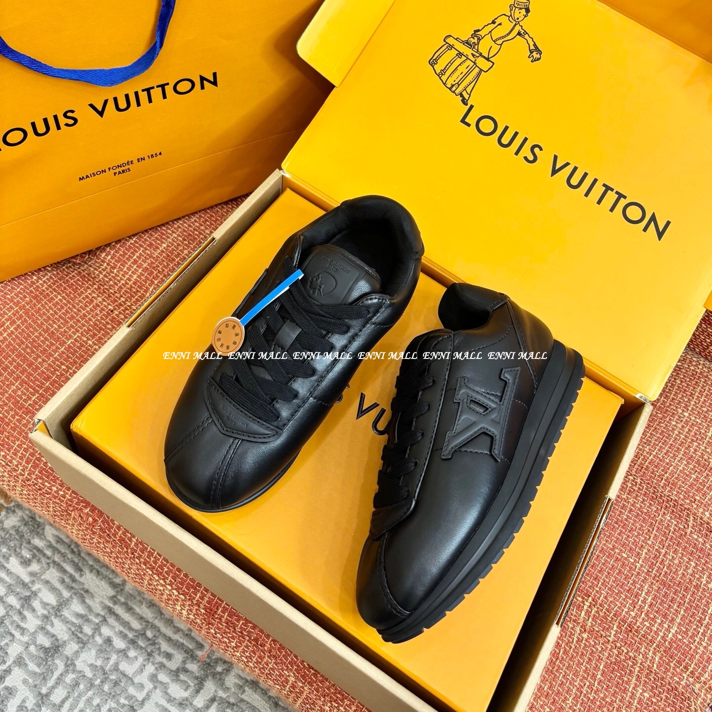 루이비통 스니커즈