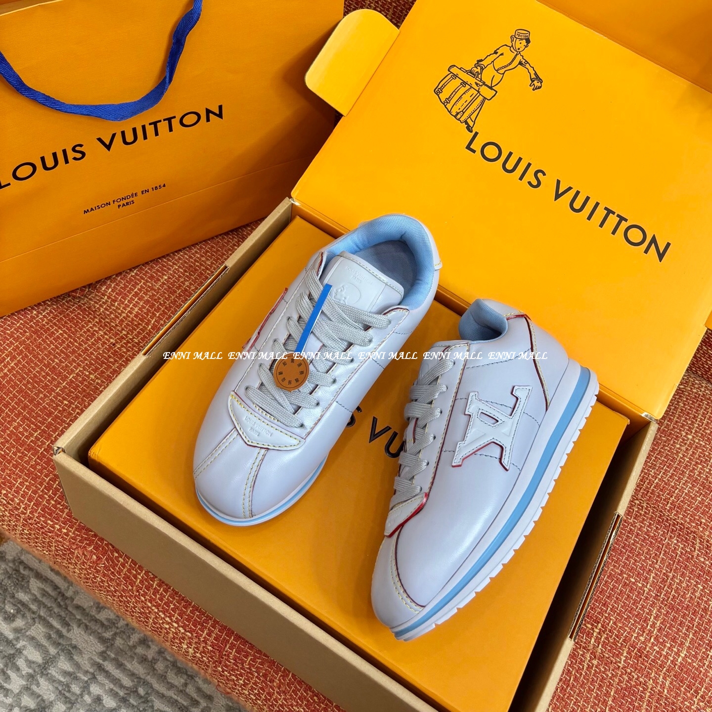 루이비통 스니커즈