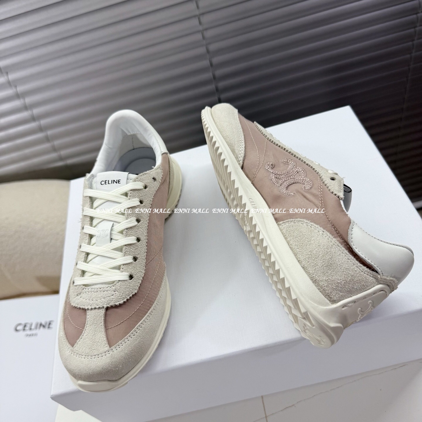 셀린느 스니커즈