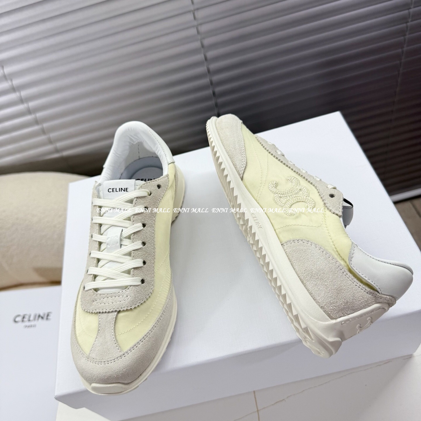 셀린느 스니커즈