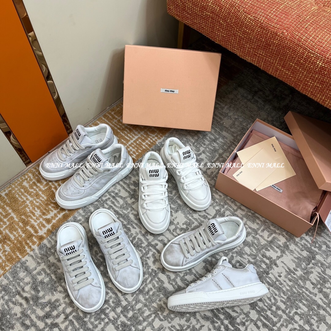 미우미우 스니커즈