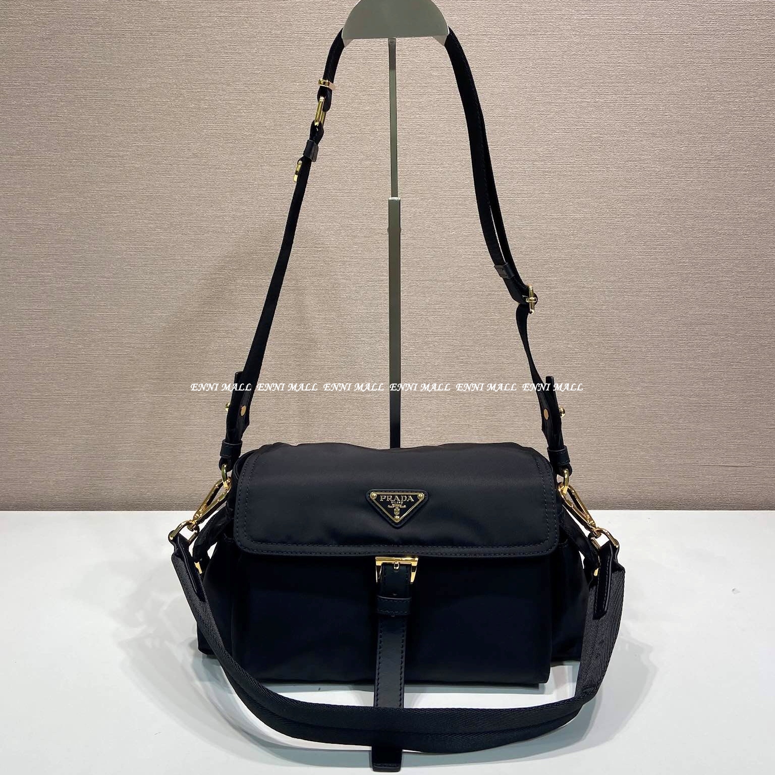 프라다 숄더백 (30cm)