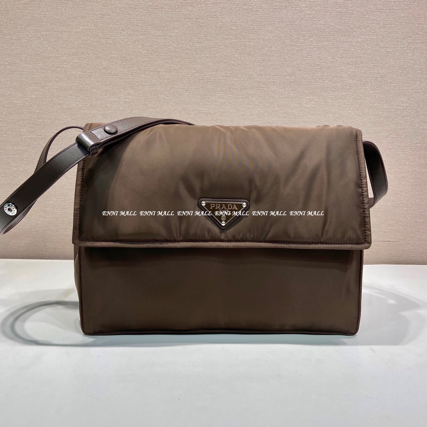 프라다 메신저백 (36cm)