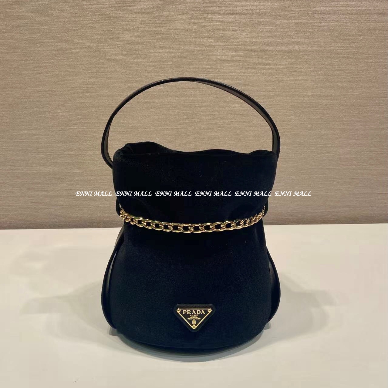 프라다 버킷백 (14cm)