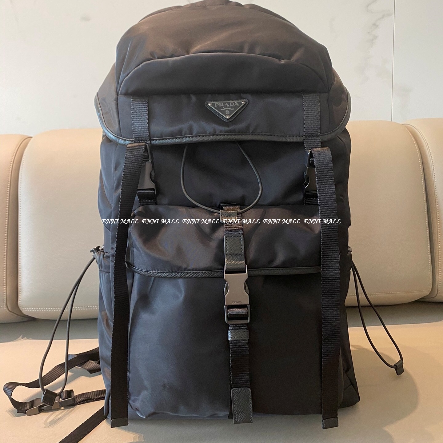 프라다 백팩 (32cm)